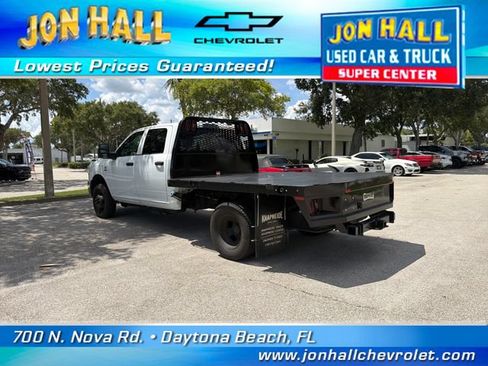 Used 2023 RAM 3500 Tradesman w/ Chrome Appearance Group AWD/4WD image 6
