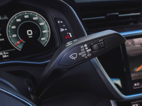 Used 2022 Audi A6 Premium Plus w/ Premium Plus Package image 23