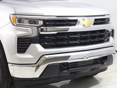 Used 2022 Chevrolet Silverado 1500 LT image 35