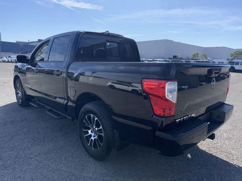 Used 2023 Nissan Titan SV w/ SV Convenience Package image 7