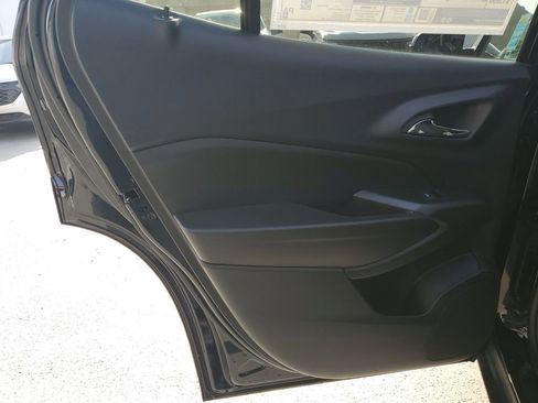 New 2026 Chevrolet Trax LT image 15