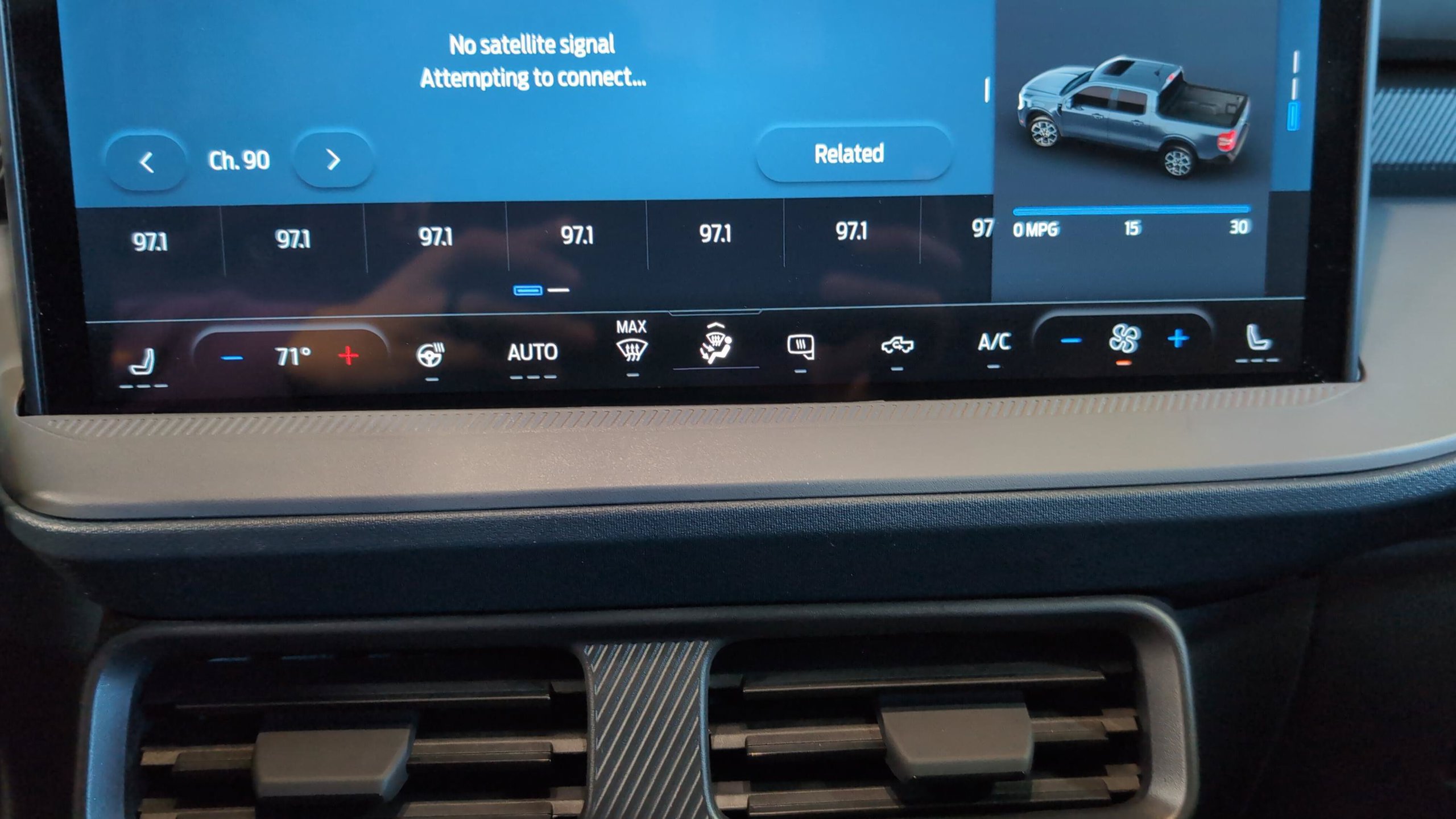 Used 2025 Ford Maverick XLT w/ XLT Luxury Package AWD/4WD image 25