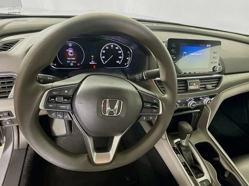Used 2020 Honda Accord LX image 12