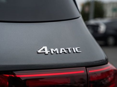 New 2026 Mercedes-Benz GLB 250 4MATIC image 8