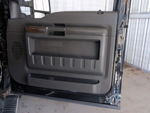 Used 2016 Ford F350 Platinum AWD/4WD image 44