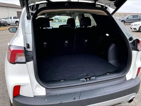 Used 2020 Ford Escape SE Sport image 19