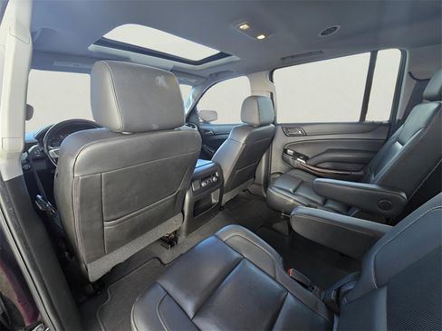 Used 2019 GMC Yukon XL SLT image 10