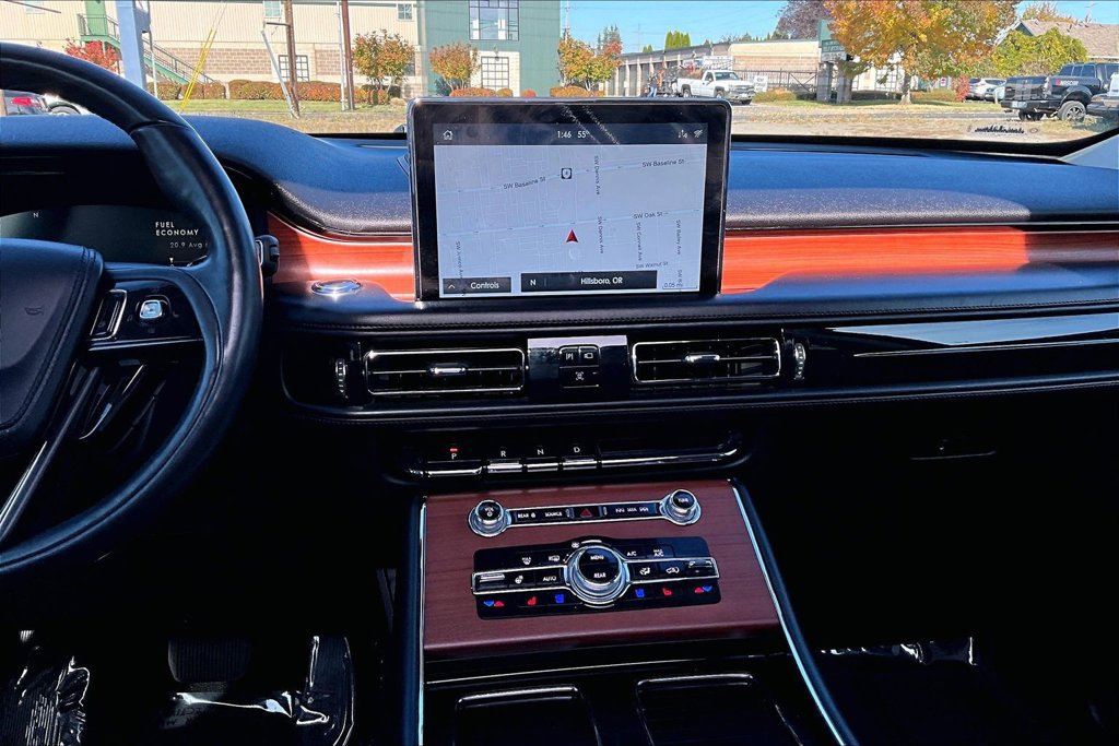 Used 2020 Lincoln Aviator Reserve w/ Equipment Group 202A AWD/4WD image 8