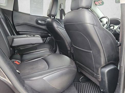 Used 2019 Jeep Compass Latitude w/ Cold Weather Group image 20