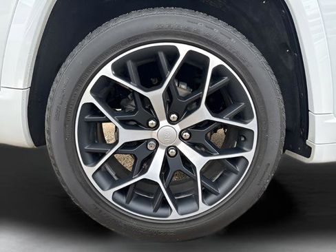 Certified 2024 Jeep Grand Cherokee Summit image 26