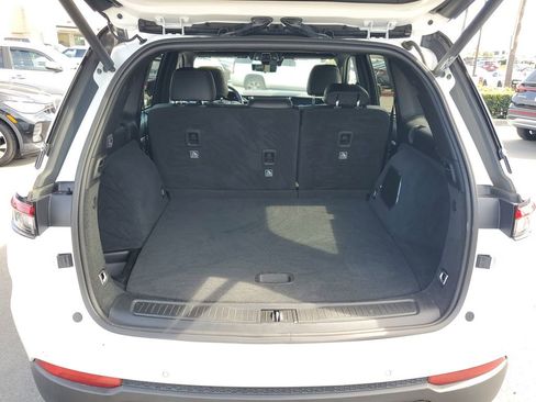 Used 2022 Jeep Grand Cherokee Trailhawk w/ Luxury Tech Group III image 10