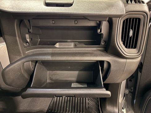 Used 2024 Chevrolet Silverado 1500 Custom image 28