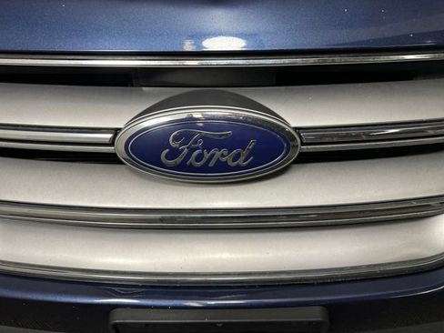 Used 2017 Ford Edge Titanium w/ Equipment Group 301A image 9