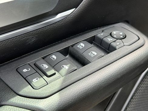 New 2026 RAM 1500 4x4 Crew Cab image 20