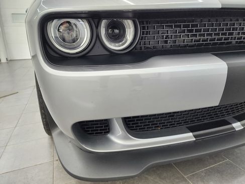 Used 2017 Dodge Challenger SRT Hellcat image 23