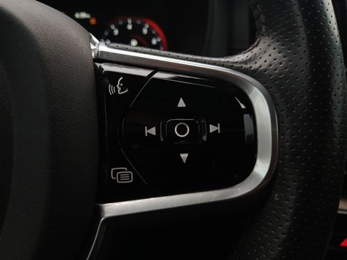 Used 2018 Volvo XC60 T6 Inscription w/ Convenience Package image 18