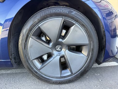 Used 2023 Tesla Model 3 Standard Range RWD image 33