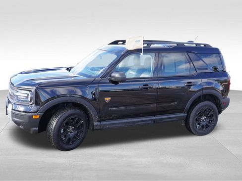 Used 2025 Ford Bronco Sport Badlands image 10