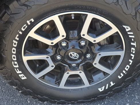 Used 2019 Toyota Tundra SR5 w/ TRD Off Road Package AWD/4WD image 3