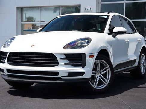 Used 2020 Porsche Macan AWD/4WD image 1