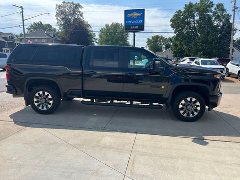 Used 2021 Chevrolet Silverado 2500 LTZ w/ Carhartt Edition AWD/4WD image 5