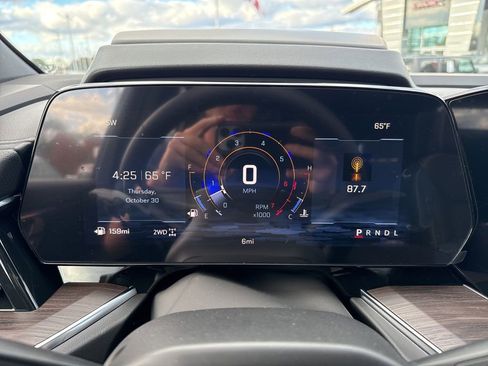 New 2026 Chevrolet Suburban Premier image 26