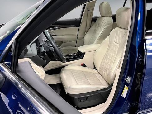 Used 2023 Buick Envision Avenir AWD/4WD image 21