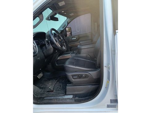 Used 2022 Chevrolet Silverado 3500 High Country w/ Safety Package II image 10