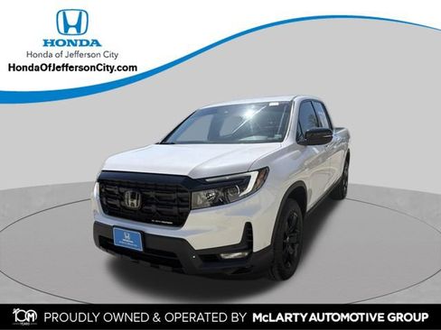 Used 2025 Honda Ridgeline Black Edition image 1