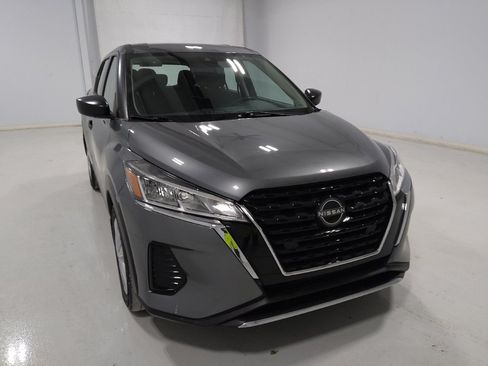 Used 2022 Nissan Kicks S w/ Interior Electronics Package FWD image 14