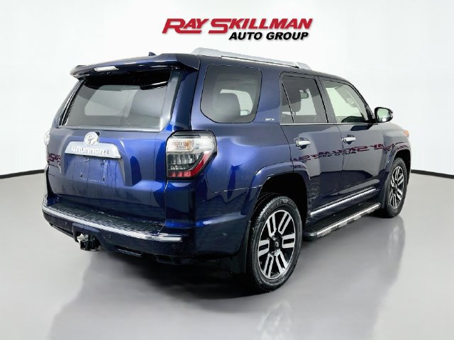 Used 2017 Toyota 4Runner Limited w/ Four Season Floor Mat Package AWD/4WD image 7
