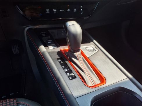 New 2025 Nissan Kicks SR image 10