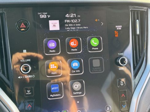 Used 2020 Subaru Outback Premium image 16