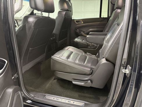 Used 2018 GMC Yukon XL Denali w/ Enhanced Security Package AWD/4WD image 31