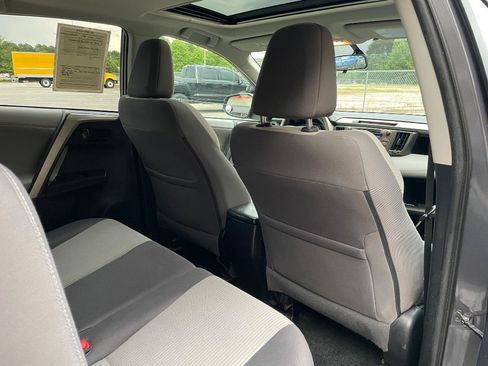 Used 2013 Toyota RAV4 XLE FWD image 24