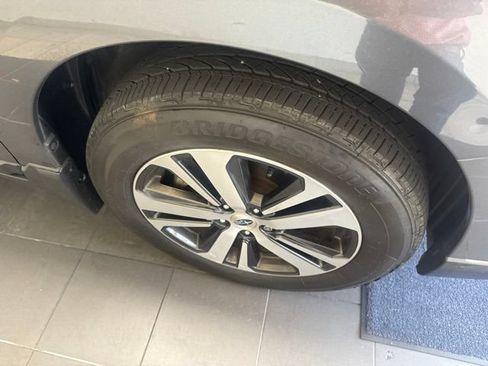 Used 2018 Subaru Outback 2.5i Limited AWD/4WD image 6