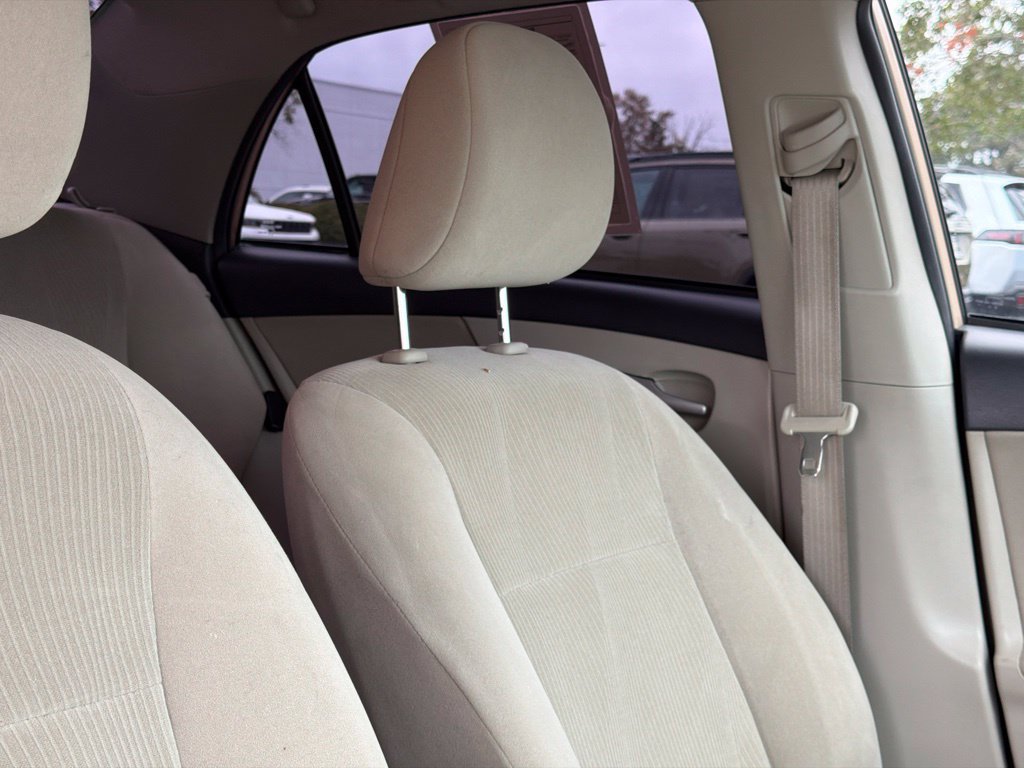 Used 2012 Toyota Corolla LE w/ Premium Pkg FWD image 20
