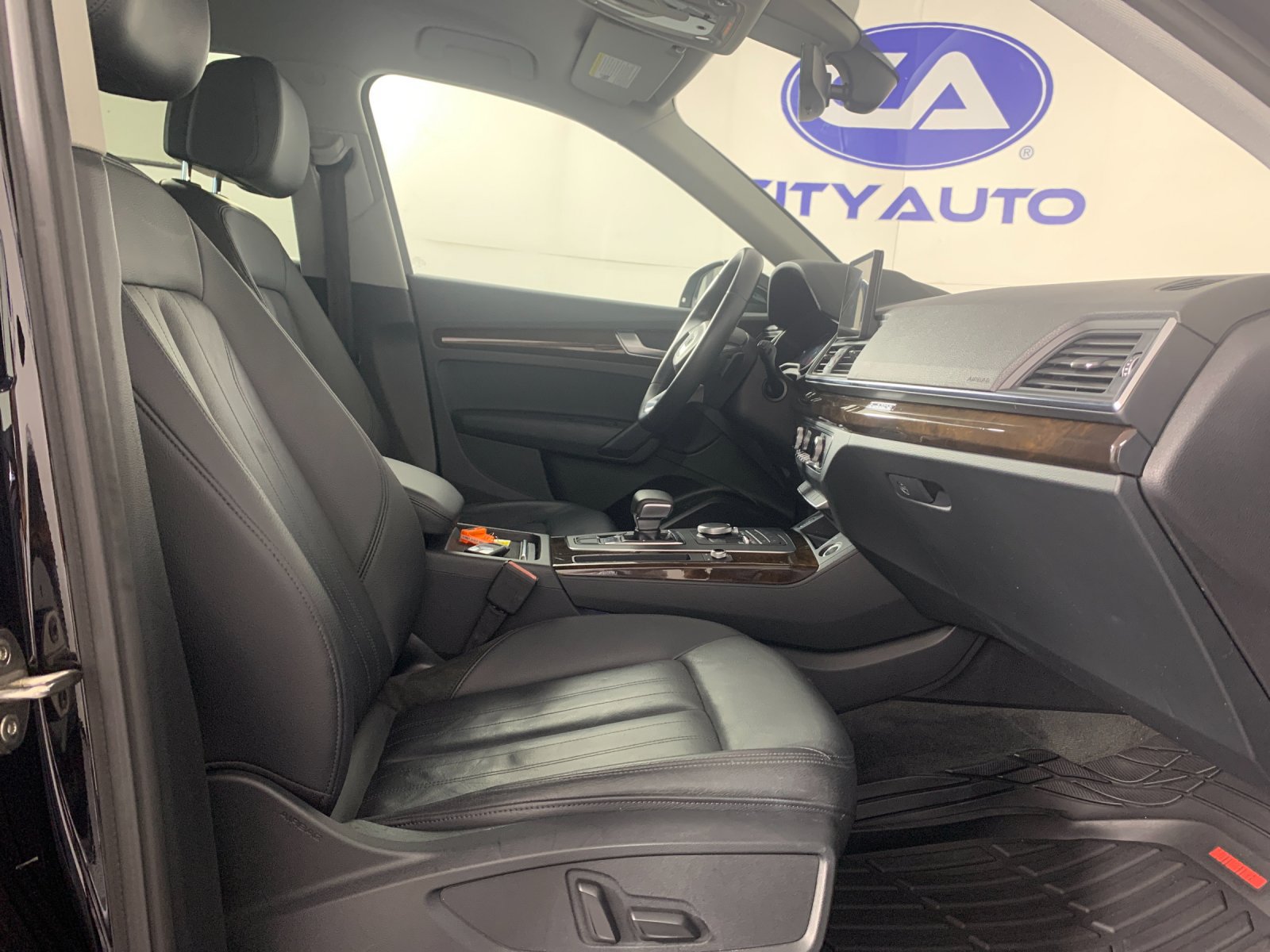 Used 2020 Audi Q5 2.0T Premium AWD/4WD image 40