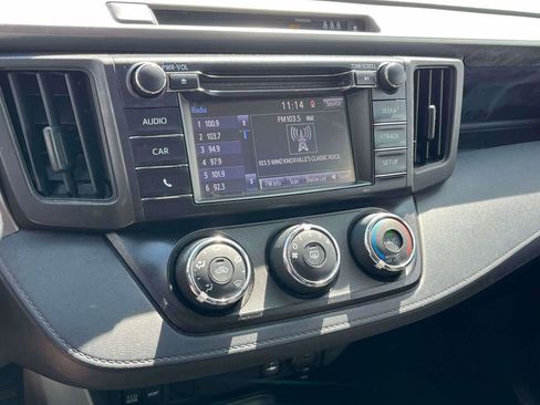 Used 2018 Toyota RAV4 LE w/ All Weather Liner Package AWD/4WD image 22