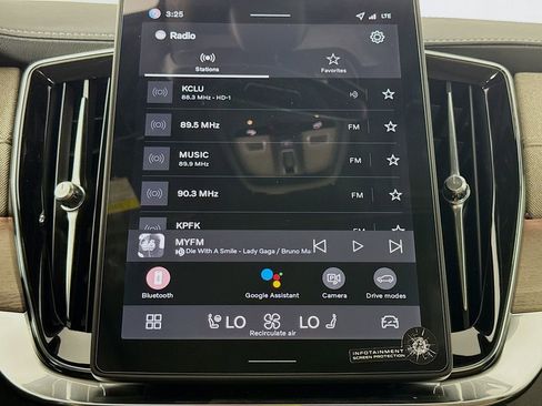 New 2026 Volvo XC90 T8 Plus w/ Protection Package Premier AWD/4WD image 15
