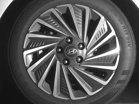 Used 2025 Hyundai Sonata SEL FWD image 12