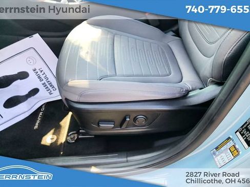 Used 2024 Hyundai Santa Cruz SEL AWD/4WD image 11