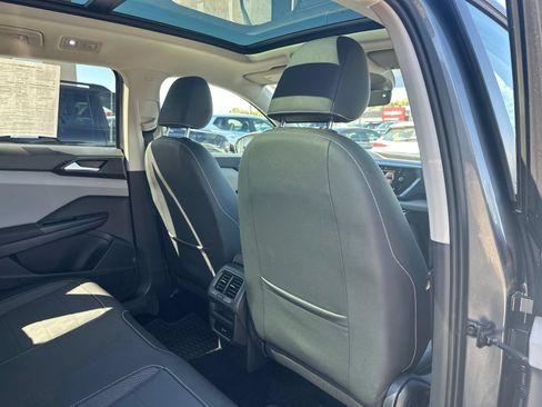 Certified 2023 Volkswagen Taos SE AWD/4WD image 31