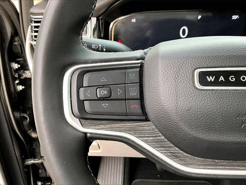 Used 2022 Jeep Wagoneer Series III image 29