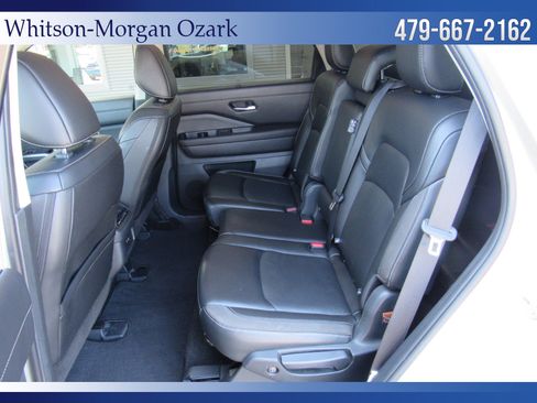 Used 2023 Nissan Pathfinder SL image 19