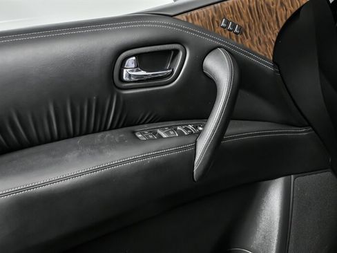 Used 2019 Nissan Armada SL w/ Premium Package image 17