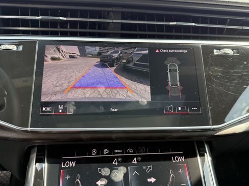 Used 2021 Audi Q8 Premium Plus w/ Premium Plus Package image 21