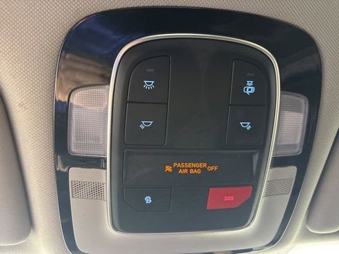 Used 2022 Hyundai Santa Fe XRT FWD image 17