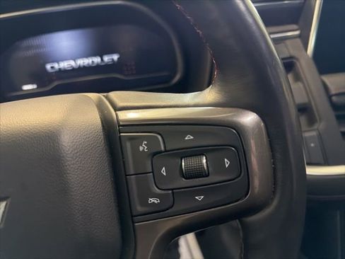 Used 2022 Chevrolet Suburban RST w/ Luxury Package AWD/4WD image 38