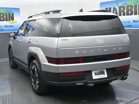 Used 2025 Hyundai Santa Fe SEL image 4